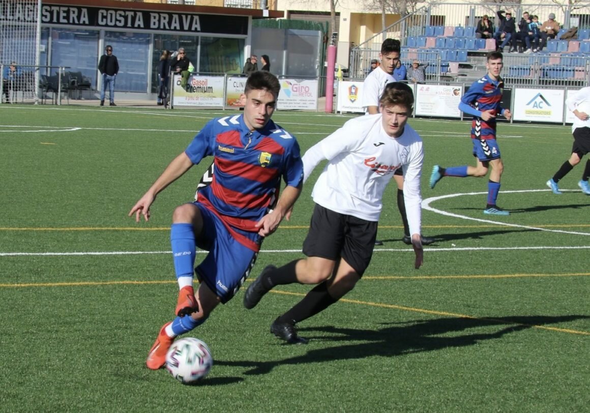 Juvenilasso 3-2 Cerdanyola FC: Victòria de futbol i de fe