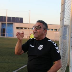 Mario Fernández, entrenador del filialasso: “L’actitud de l’equip és bona tot i la situació, seguim treballant amb il·lusió”